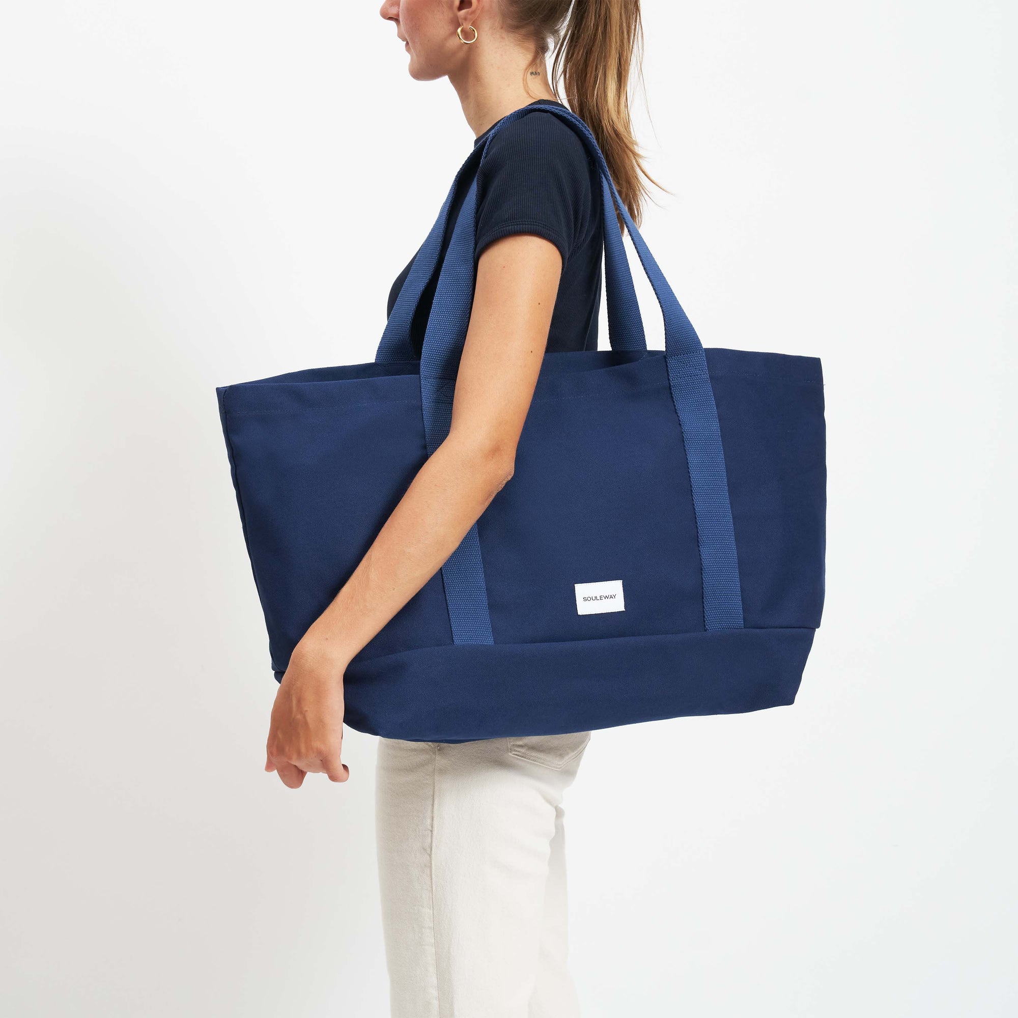 Navy blue beach bag store